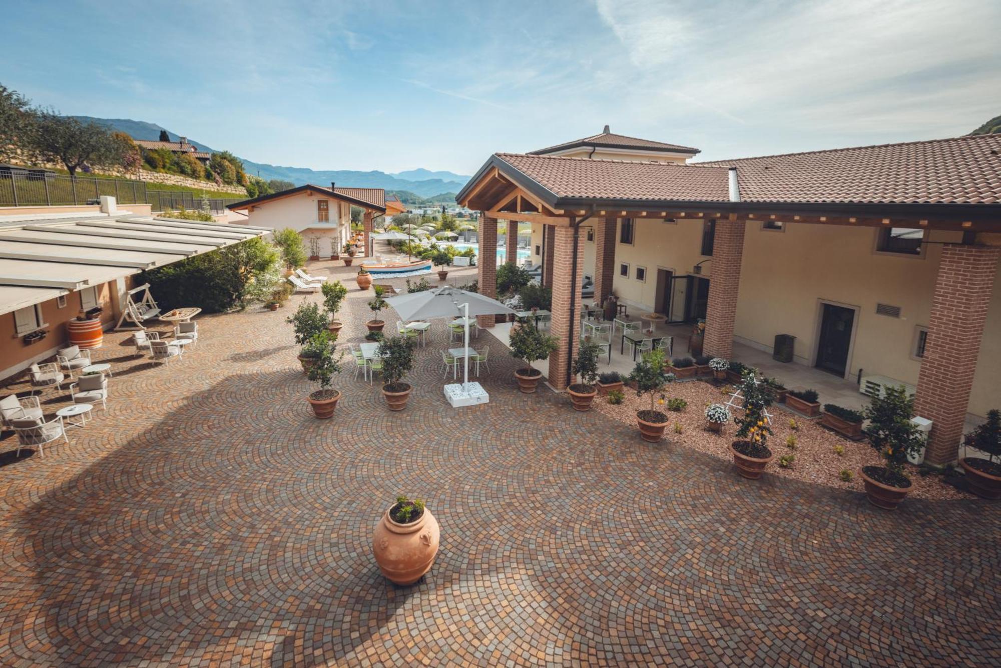 Agriturismo La Pertica กอสเตร์มาโน ภายนอก รูปภาพ